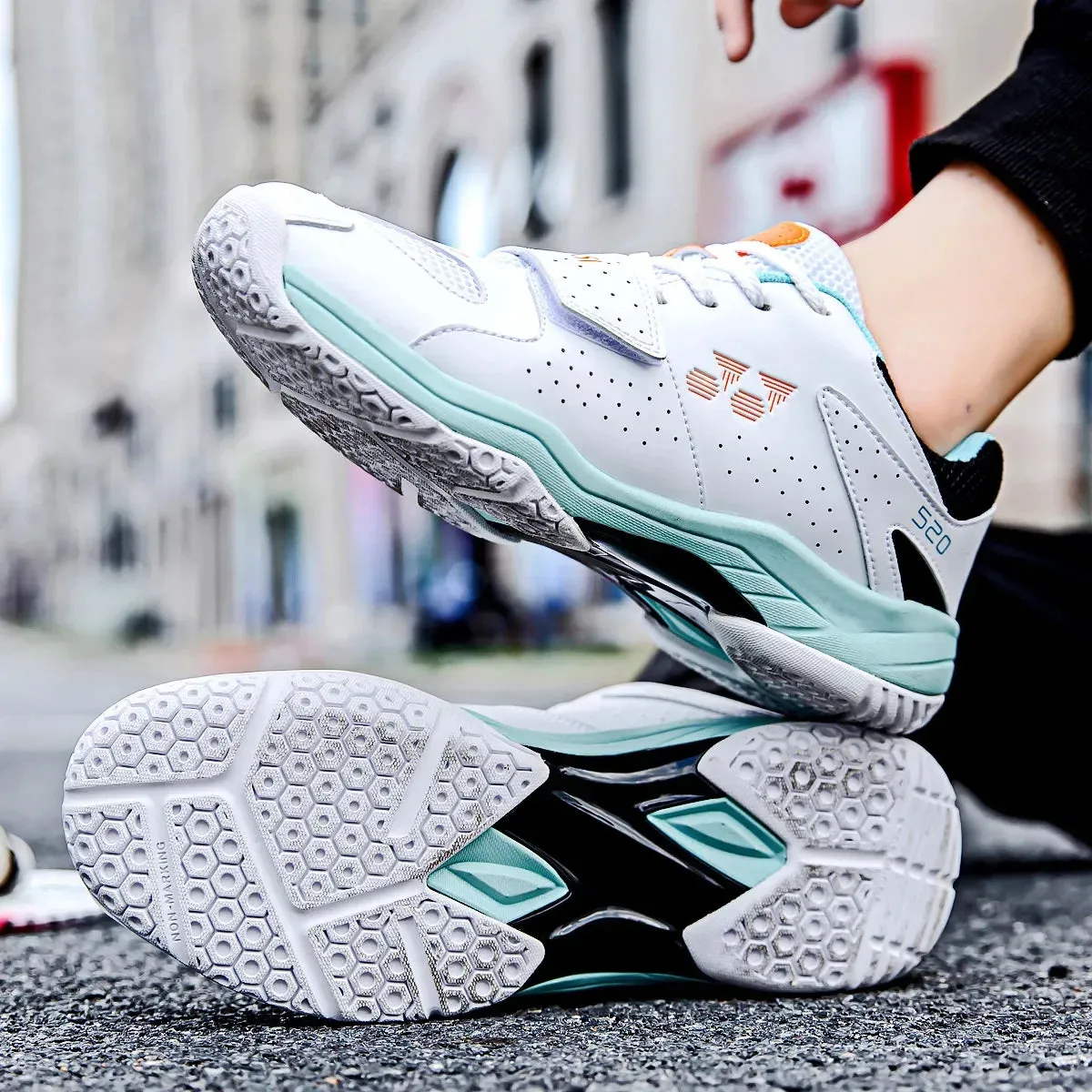 Breathable Unisex Tennis Shoes