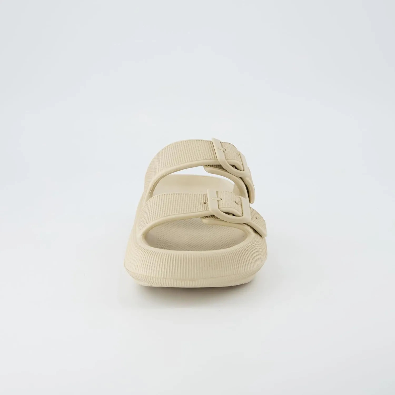 CUSHIONAIRE Women's Fame recovery cloud slide with  Comfort
